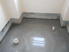 樓上衛(wèi)生間漏水到樓下客廳墻面_在樓下如何做防水補漏施工處理？